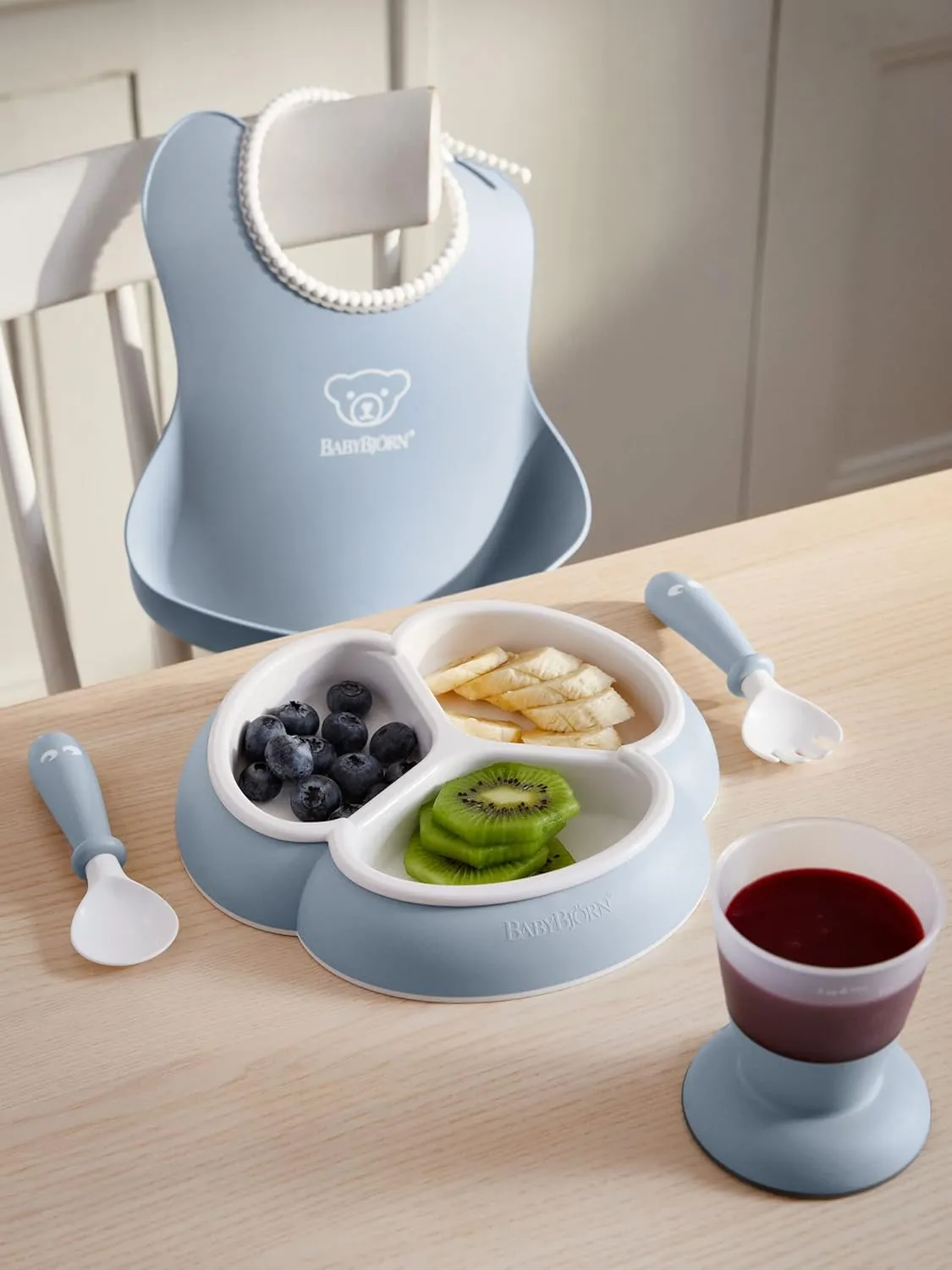 BabyBjörn Mealtime Set, 4 pc, Powder Blue | Includes Baby Plate, Baby Fork, Baby Spoon, and Baby Cup | Dishwasher Safe | Toddler Feeding Set for self-Feeding or Baby-led weaning