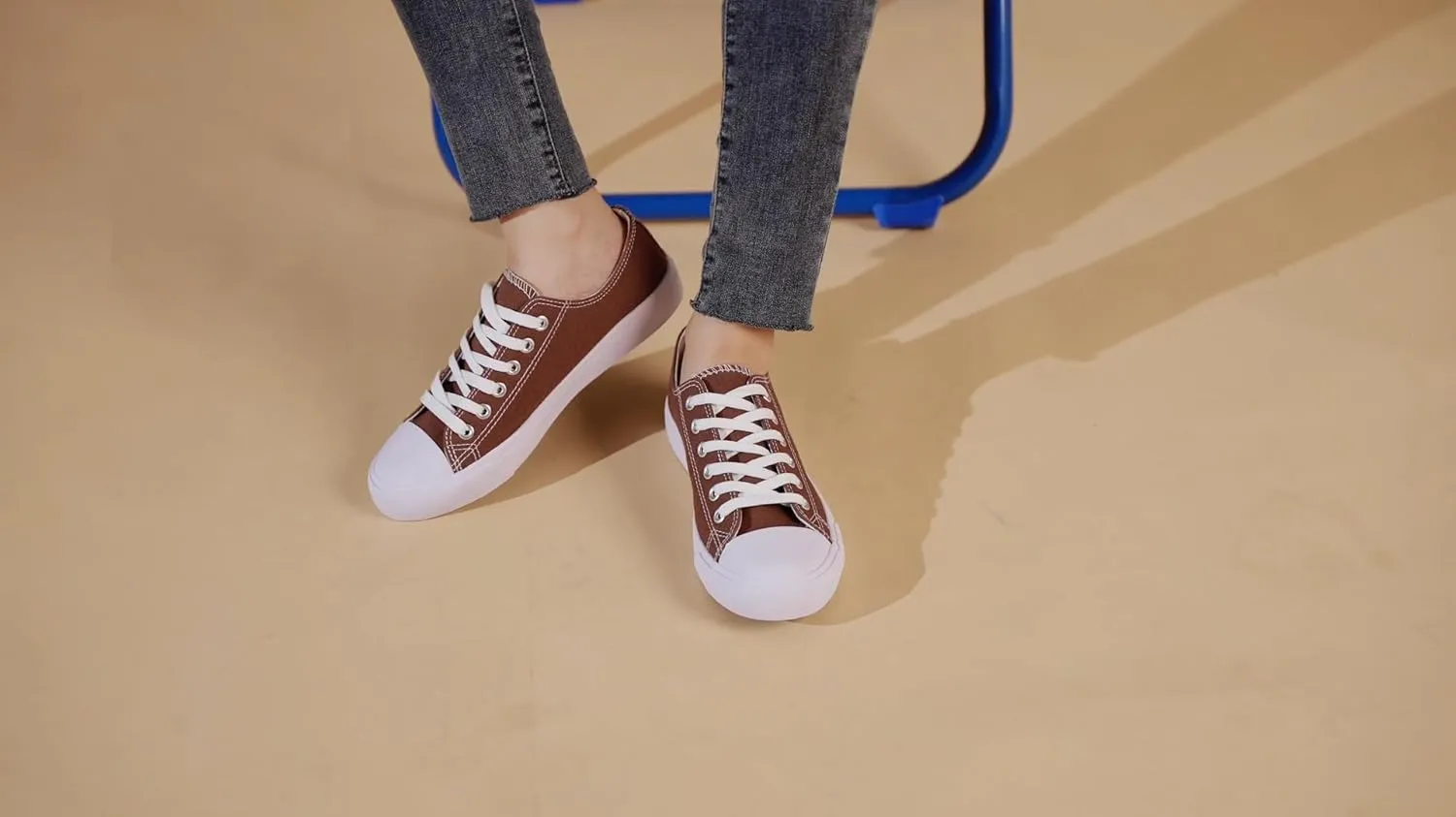 Canvas Shoes for Women Casual Low Top Sneakers Fashion Womens Tennis Shoes for Everyday Wear