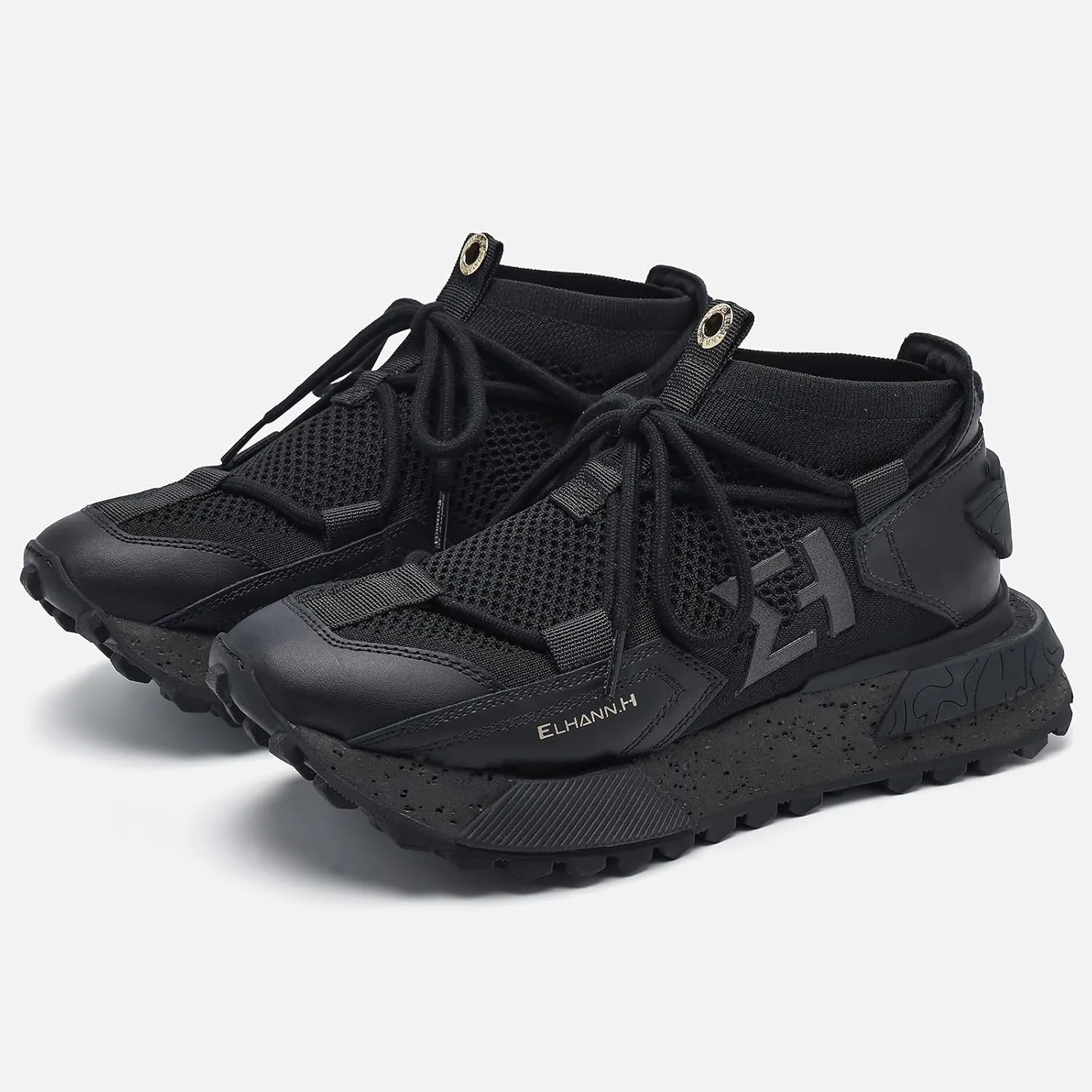 ELHANN.H The NSJ Sneakers Mix of Modernity & Graphic, with a Dynamics Touch.