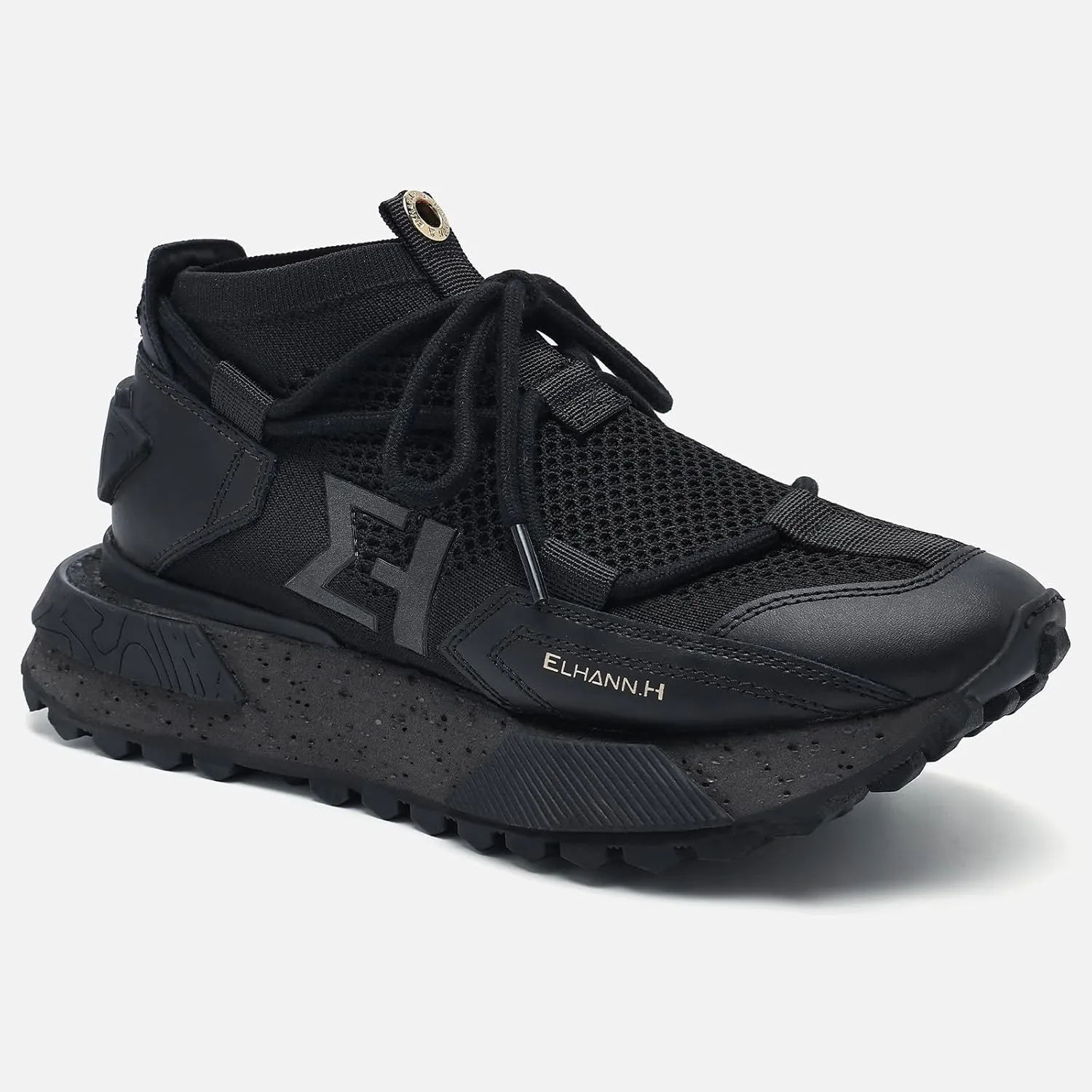 ELHANN.H The NSJ Sneakers Mix of Modernity & Graphic, with a Dynamics Touch.