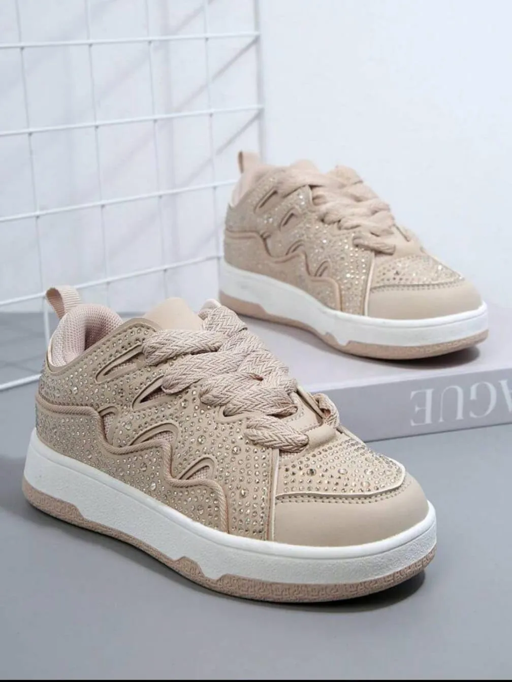 Forever Link Racer Girl's Mesh Woven Lace-up Shoes Style Embossed Leather Sneakers