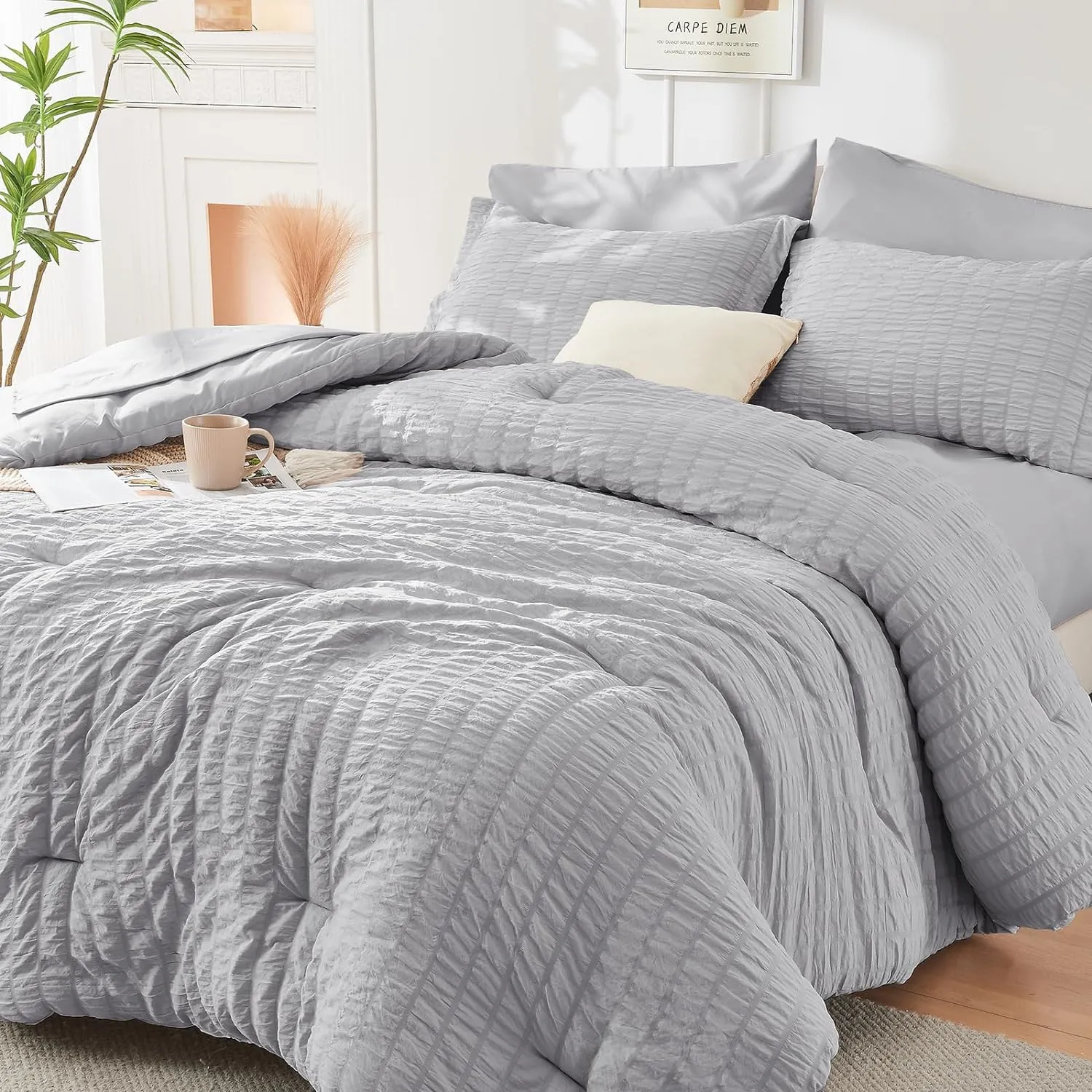 HYMOKEGE Light Grey Queen Comforter Set Seersucker 7 Pieces, All Season Luxury Bed in a Bag for Bedroom, Bedding Set with Comforters, Sheets, Pillowcases & Shams