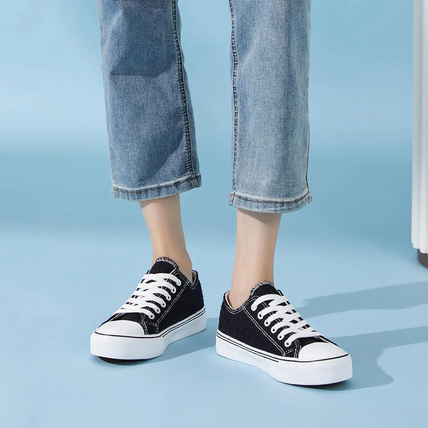 HYPOCRUTE Womens White Tennis Shoes Embroidered Flower Low Top Women Canvas Shoes Women’s Fashion Sneakers