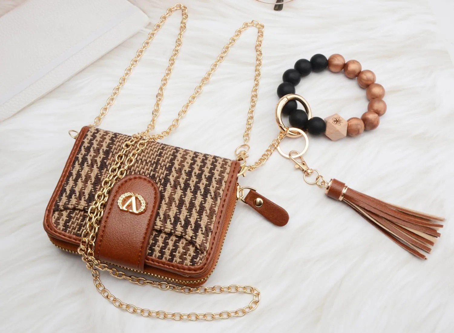 Multi-Purpose Wallet High Capacity Card Holder Zipper Coin Purse with Wristlet Bracelet Keychain Silicone Beaded Bangle Key Ring