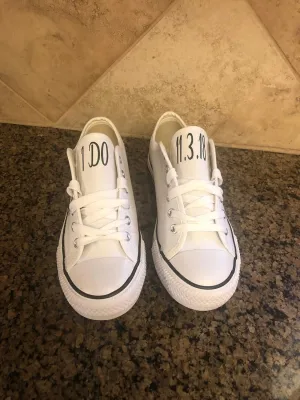 Personalized White Canvas Wedding Shoes Reception Sneakers Custom Mr Mrs Tennis Honeymoon Bridal Flats for Bride Gift