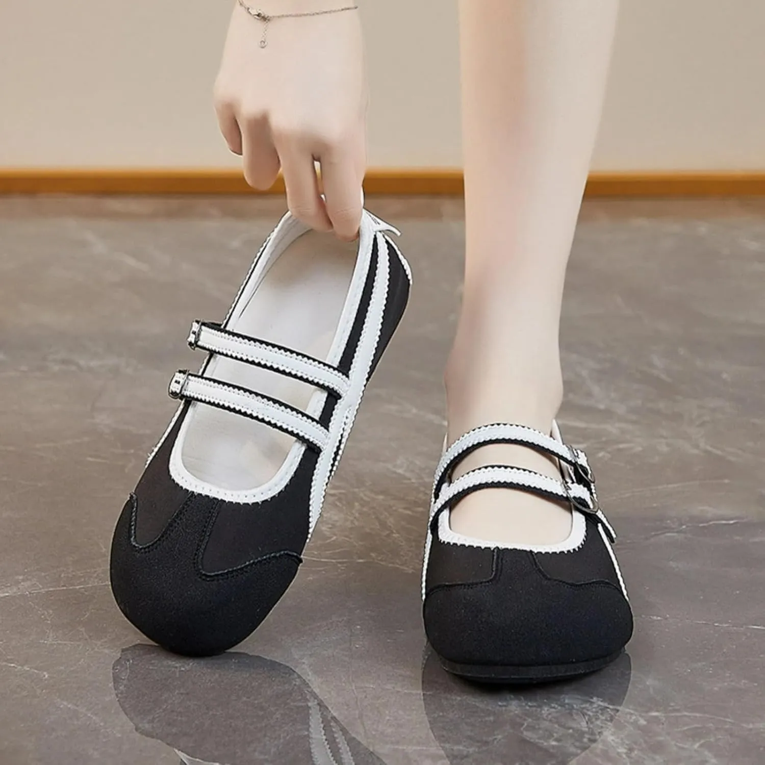 Retro Sneakers Women Mary Jane Flat Shoes Y2K Aesthetic 0.8" Casual Outfit Cute Walking Shoes