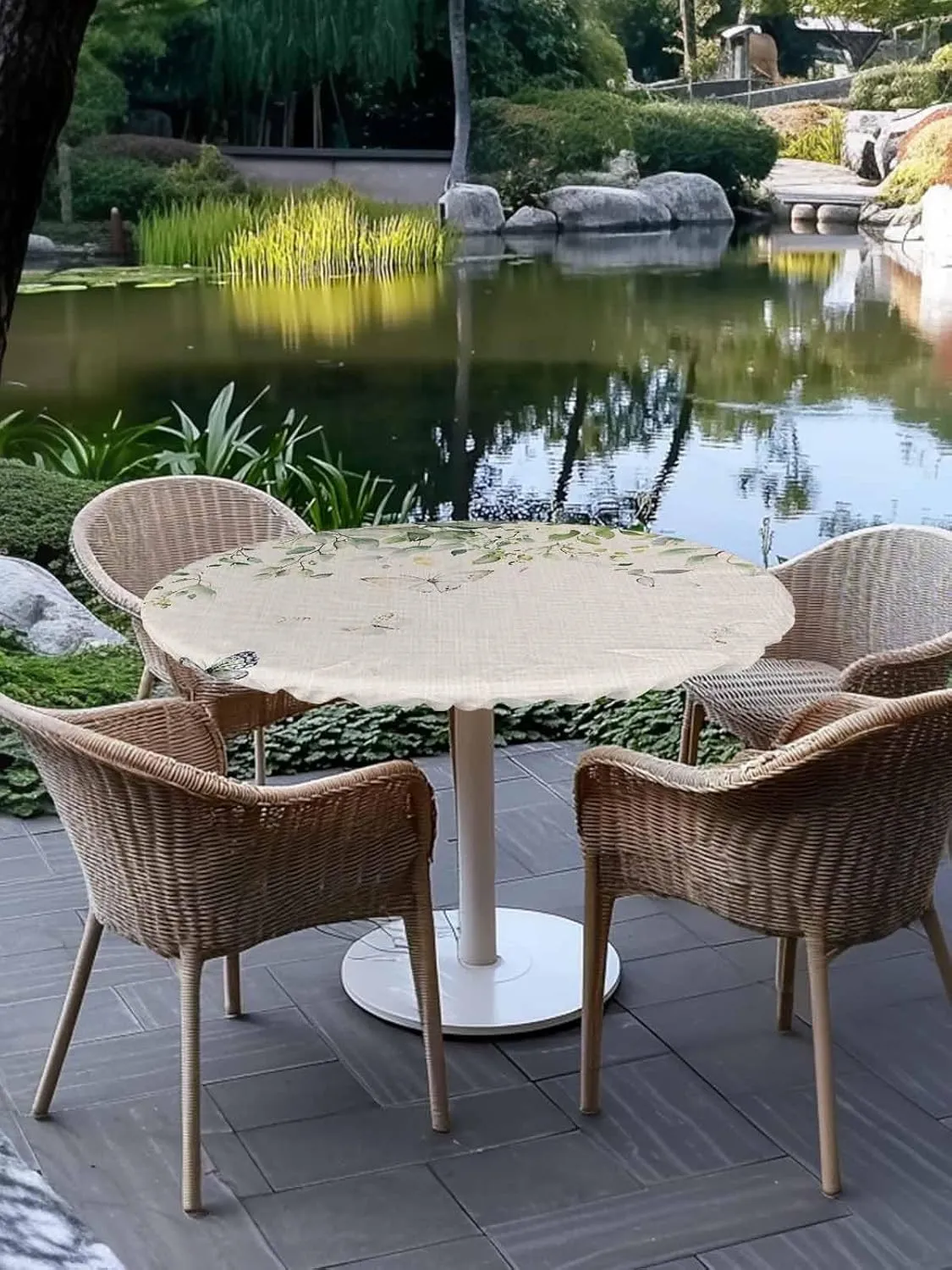 Round Fitted Tablecloth Retro Pastoral Leaves Butterflies Waterproof Table Cover for Indoor Outdoor Holiday Party Rural Botanical Flowers Elastic Edged Tablecloths Fit Up 45"-54" Tables