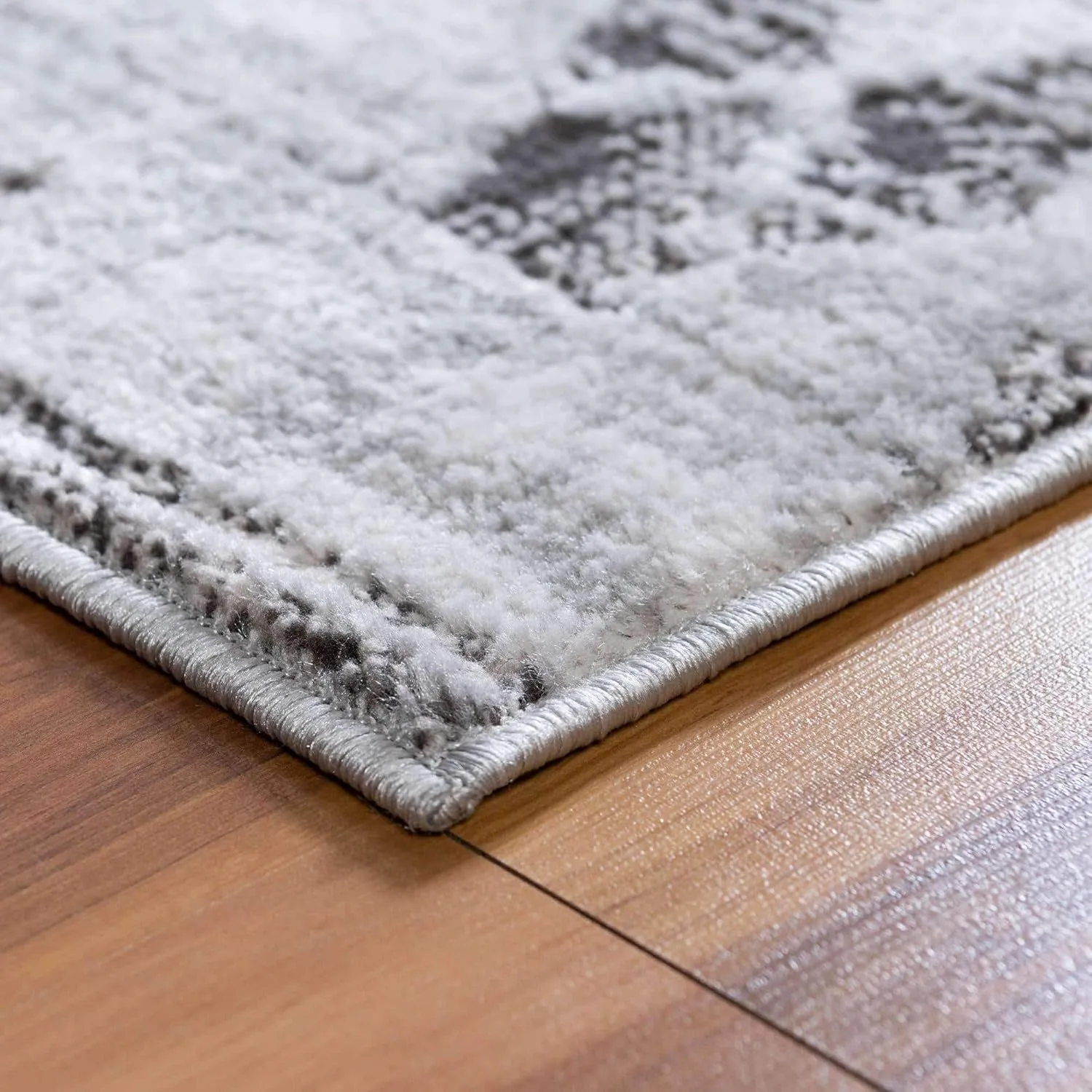 Rugs.com Leipzig Collection Runner Rug – 6 Ft Runner Gray Low-Pile Rug Perfect for Hallways, Entryways