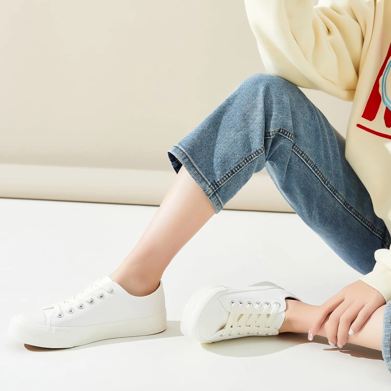 Womens Breathable Canvas Shoes,Lace up Canvas Sneakers for Women,Low Top Fashion Sneakers,Classic Black and White Sneakers