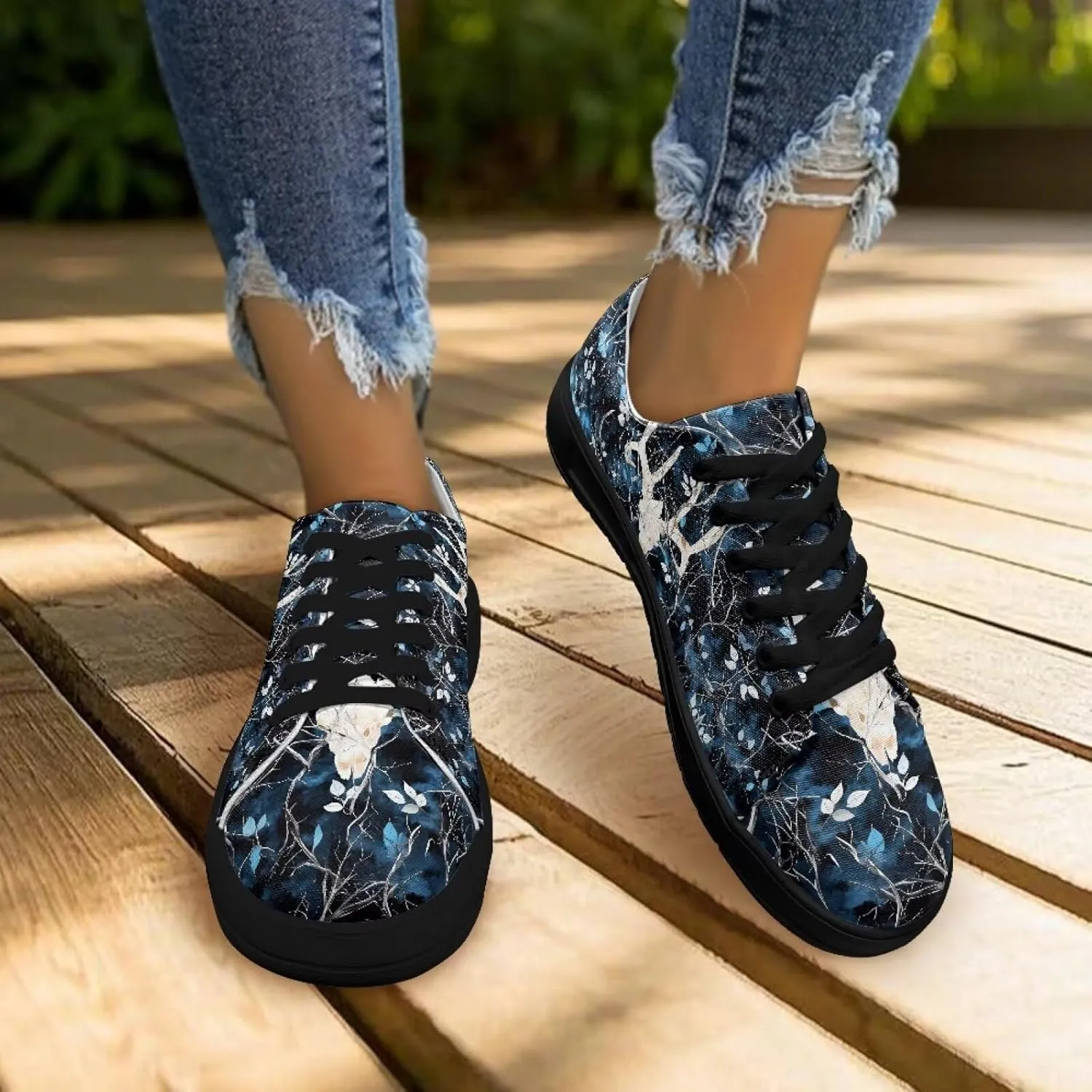 Women's Casual Canvas Sneakers Comfortable Low Top Walking Shoes Classic Lightweight Tennis Shoes Fashion Sneakers